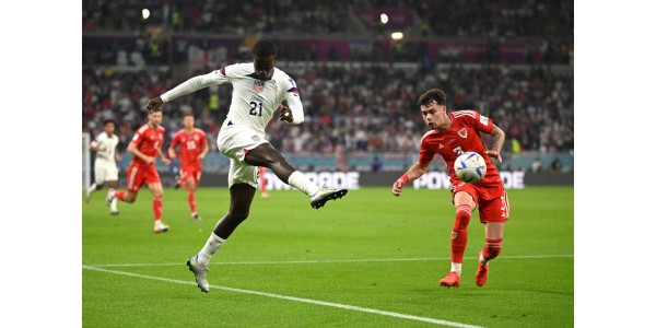 L'esordio mondiale di Bale salva la squadra